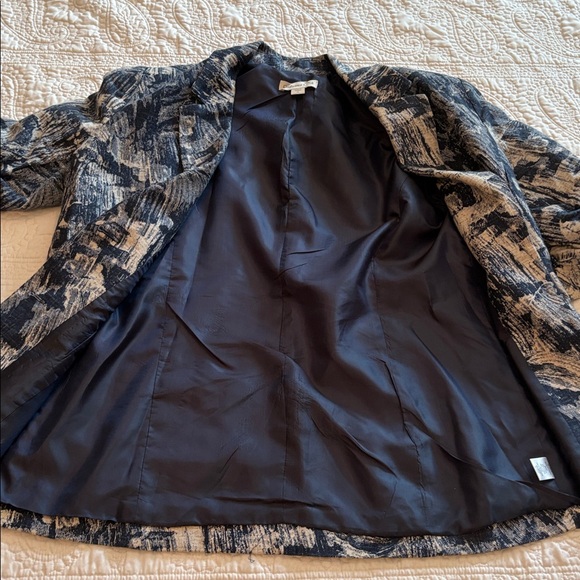 Cold Water Creek Navy/Cream Jacket with 3/4 Sleeves - Picture 2 of 14